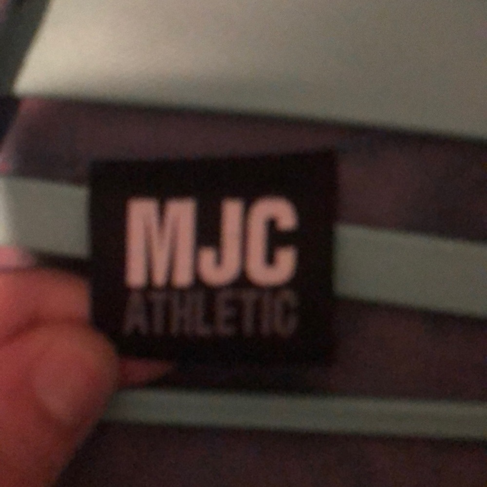 Pullover jacket - Picture 3 of 3